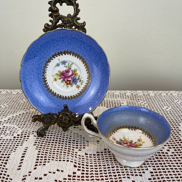 Vintage GROSVENOR Blue and Gold Floral Tea Cup  and Saucer | English Bone teacup - Picture 1 of 13